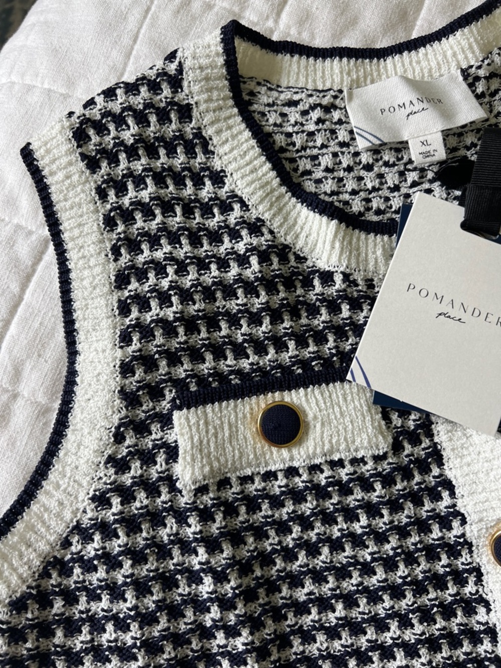 Tuckernuck XL Pomander Place Navy and White Sleeveless Knit Shift Dress - Picture 4 of 4
